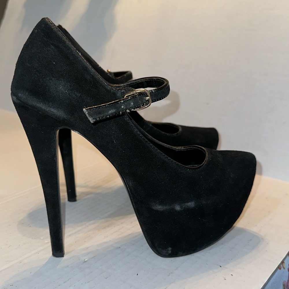 Steve Madden Mary Jane Platform Heels